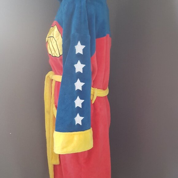 Wonder Woman House Coat and Underoos Wonder Woman Tank size large - Picture 4 of 4